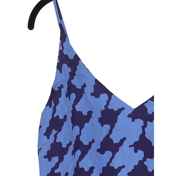 NWT L’Agence V Neck Camisole Size XS Gabriella 100%‎ Silk Dusk/Dark Aster - Picture 2 of 10